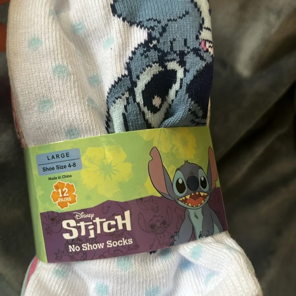 GIRL’S SZ LARGE SOCKS. DISNEY STITCH 12 pack new no show sock #335 women’s socks